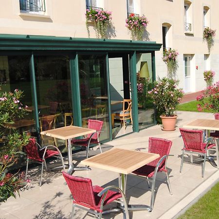 Brit Hotel Châteaudun Exterior foto